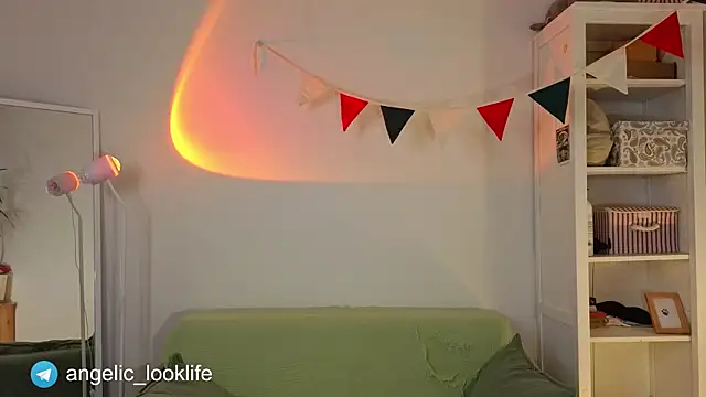 Snapshot of look_angelic chatting on June 2026 10:26:01 PM look angelic online show from June 2026 10:26:01 PM