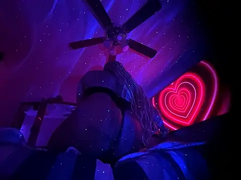 Snapshot of Heavens_NativeGuy chatting on March 2026 06:30:01 AM Heavens NativeGuy online show from March 2026 06:30:01 AM