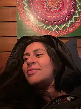 Geovana blan online show from April 2026 02:51:02 AM