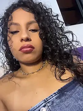Snapshot of AmeliaAndersson chatting on May 2026 07:25:01 AM AmeliaAndersson online show from May 2026 07:25:01 AM