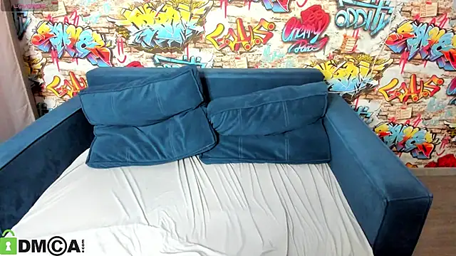 Sara Spans online show from March 2026 01:02:02 AM