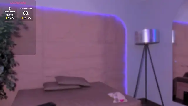 Osiriss  online show from March 2026 09:53:01 PM