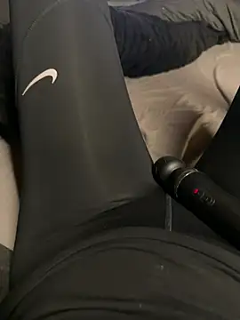 aleexii s online show from April 2026 07:05:01 PM