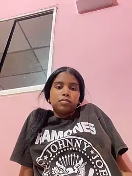 shiaravalentina online show from March 2026 10:10:01 AM