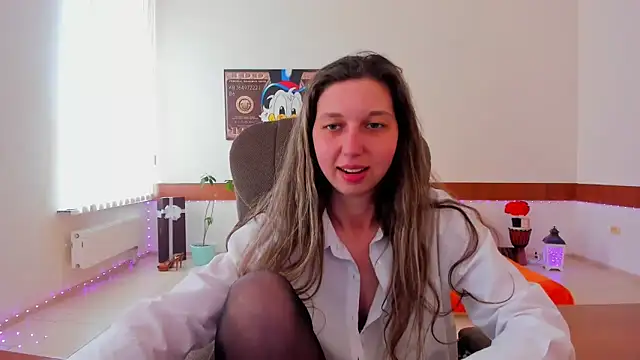 Snapshot of Ellina_Star chatting on April 2026 01:41:02 PM Ellina Star online show from April 2026 01:41:02 PM
