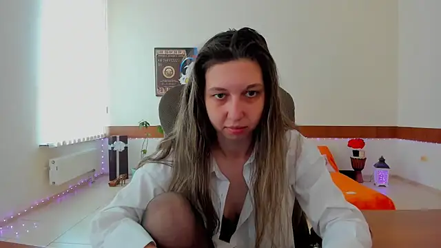Snapshot of Ellina_Star chatting on April 2026 08:18:01 AM Ellina Star online show from April 2026 08:18:01 AM