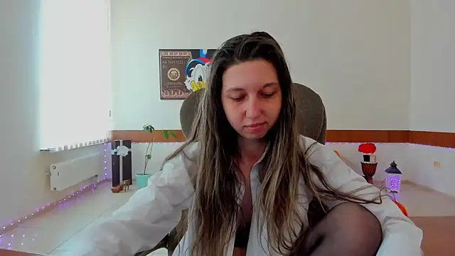 Snapshot of Ellina_Star chatting on April 2026 08:31:02 AM Ellina Star online show from April 2026 08:31:02 AM