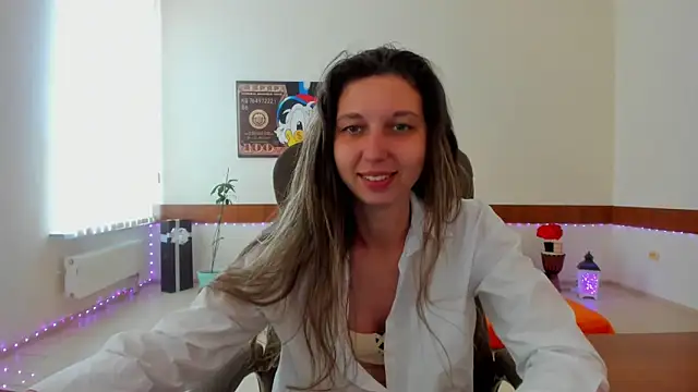 Snapshot of Ellina_Star chatting on May 2026 08:11:01 AM Ellina Star online show from May 2026 08:11:01 AM