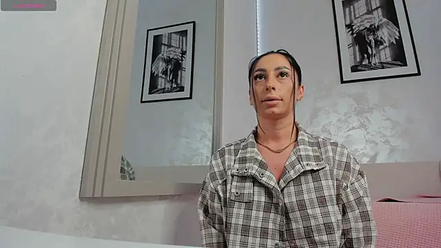 ZeynepX online show from April 2026 04:24:02 AM