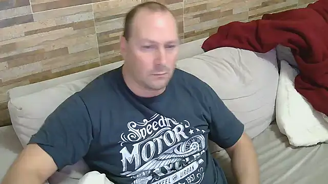 lustonfan online show from May 2026 12:34:02 PM