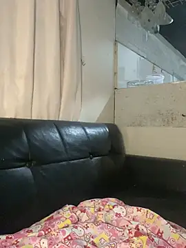 yourmommy pia online show from May 2026 07:20:01 PM