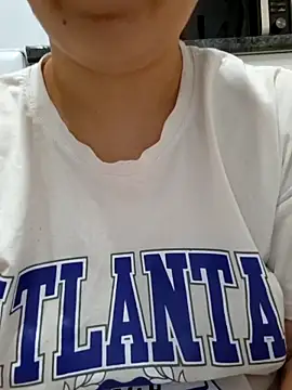 Emi hot1 online show from April 2026 04:04:02 PM