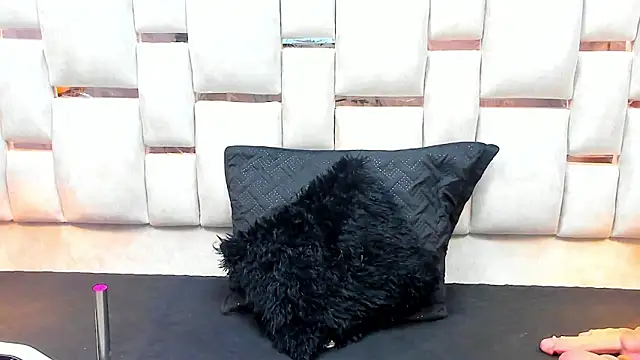 Milf Drip online show from April 2026 12:30:01 PM