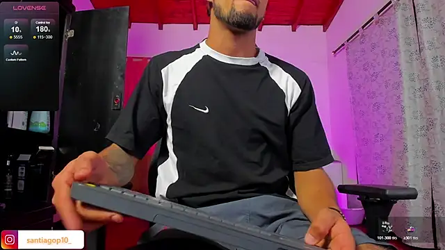 Alexx Lord online show from July 2026 04:19:01 AM