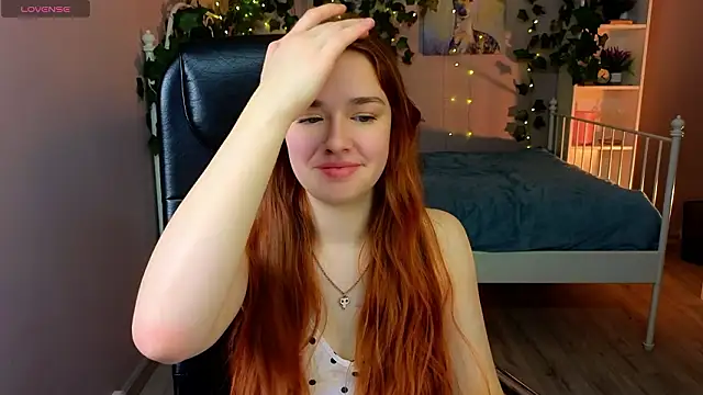 TiffanyVex online show from March 2026 12:30:02 PM