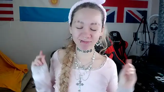 Nica Kawaii online show from March 2026 06:28:02 AM