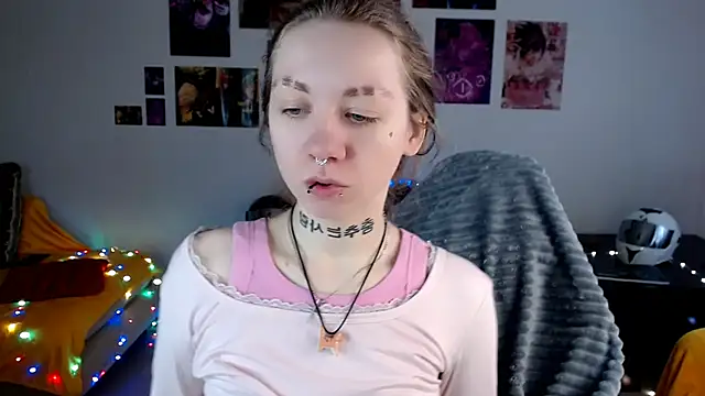 Nica Kawaii online show from April 2026 09:23:02 AM