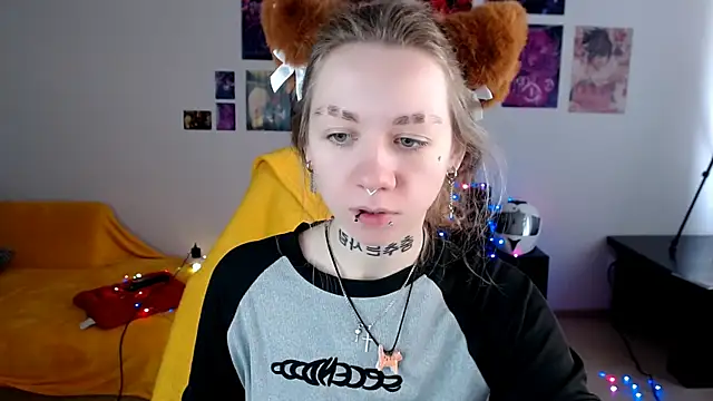 Nica Kawaii online show from April 2026 06:58:02 AM