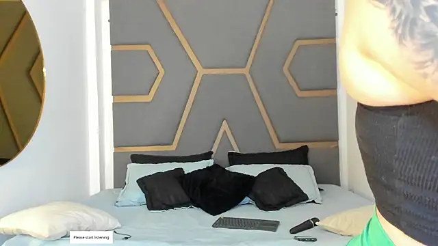 juana valkiria online show from June 2026 03:33:02 AM
