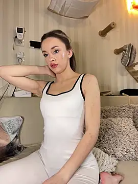 KatieCutieXooo online show from March 2026 11:36:01 AM