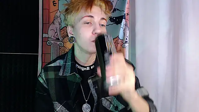 ray-taylorrr online show from March 2026 01:38:01 PM