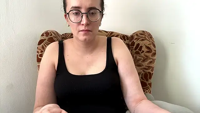 SofiaTease online show from April 2026 12:21:01 PM