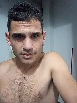 Snapshot of Refefe84 chatting on March 2026 05:44:01 AM Refefe84 online show from March 2026 05:44:01 AM