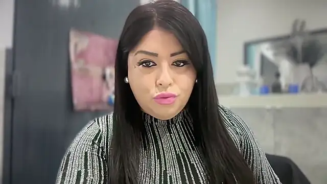 giaduzza online show from April 2026 10:23:02 PM