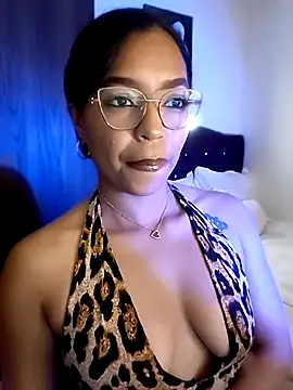 nathyjonees online show from July 2026 10:24:01 AM