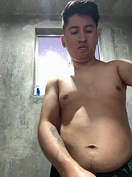 GoldenM95 online show from April 2026 11:35:02 PM