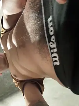 GoldenM95 online show from April 2026 04:48:01 AM