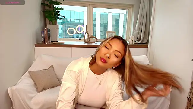 Debra Fox online show from March 2026 02:34:01 PM