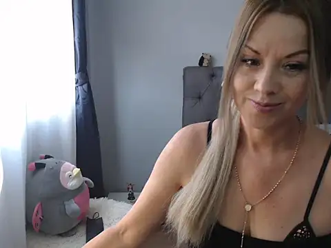 SammyAlexxandra online show from March 2026 07:19:02 PM