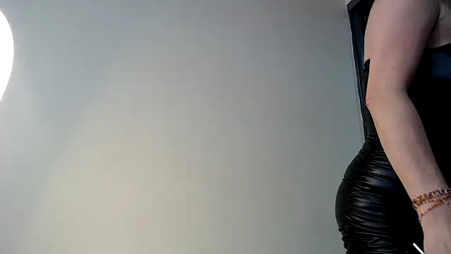 SammyAlexxandra online show from May 2026 08:17:02 PM