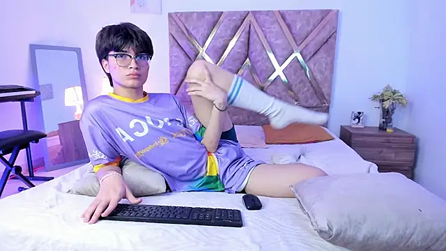 Kai blaz online show from March 2026 06:35:01 PM