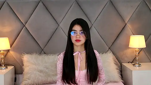 OliviaDiaz online show from June 2026 09:52:01 PM