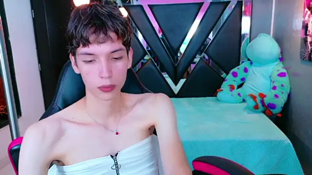 Snapshot of Stefany_PiInk chatting on May 2026 12:56:01 PM Stefany PiInk online show from May 2026 12:56:01 PM
