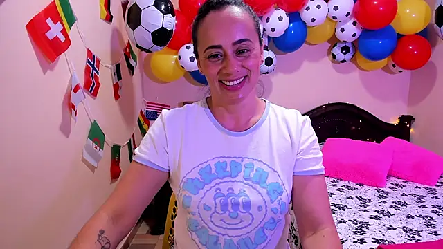 sara florez12 online show from June 2026 11:36:01 PM