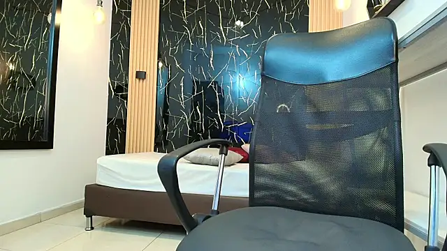 ValeriHot 1 online show from April 2026 06:19:01 AM