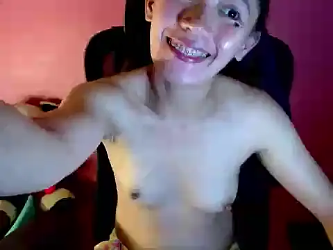 Snapshot of mia_slut0810 chatting on March 2026 06:17:01 AM mia slut0810 online show from March 2026 06:17:01 AM