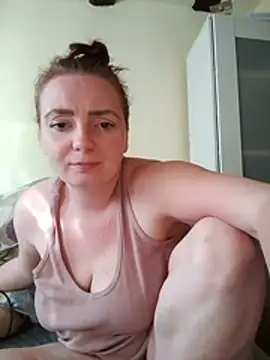 Bella-Monroe online show from May 2026 05:07:02 PM