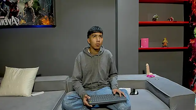 Ender h0tt online show from April 2026 01:56:01 PM