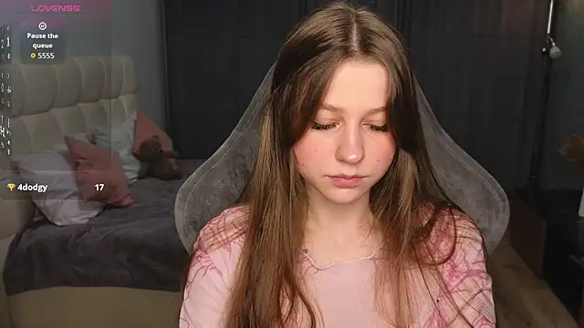 Kristy Bell1 online show from April 2026 10:36:01 PM