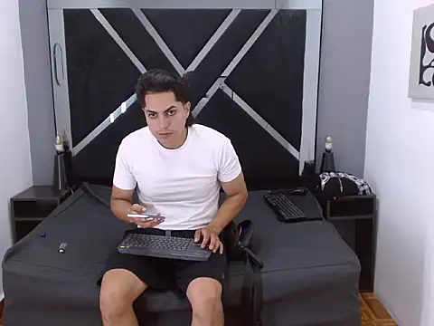 Alex Wolft online show from June 2026 12:58:01 PM