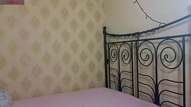 LucyMur online show from April 2026 08:14:01 PM