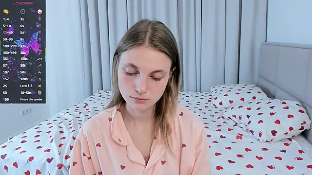 ErinnPieloch online show from April 2026 07:36:01 PM