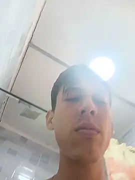 Snapshot of Juango24321 chatting on May 2026 02:24:02 PM Juango24321 online show from May 2026 02:24:02 PM