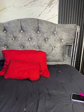 Bunny fire online show from April 2026 07:07:01 PM