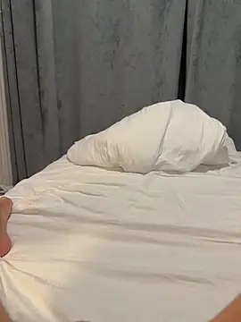 Julia and the cock online show from April 2026 07:25:02 PM