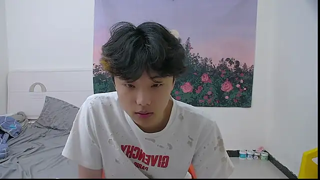 icecream-002 online show from May 2026 11:48:02 AM